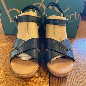 b.o.c. Dorinda wedge sandals